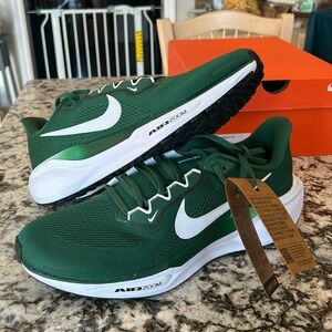 Nike Air Zoom Pegasus 41 TB, Men’s Size 10, color Gorge Green/White-Black